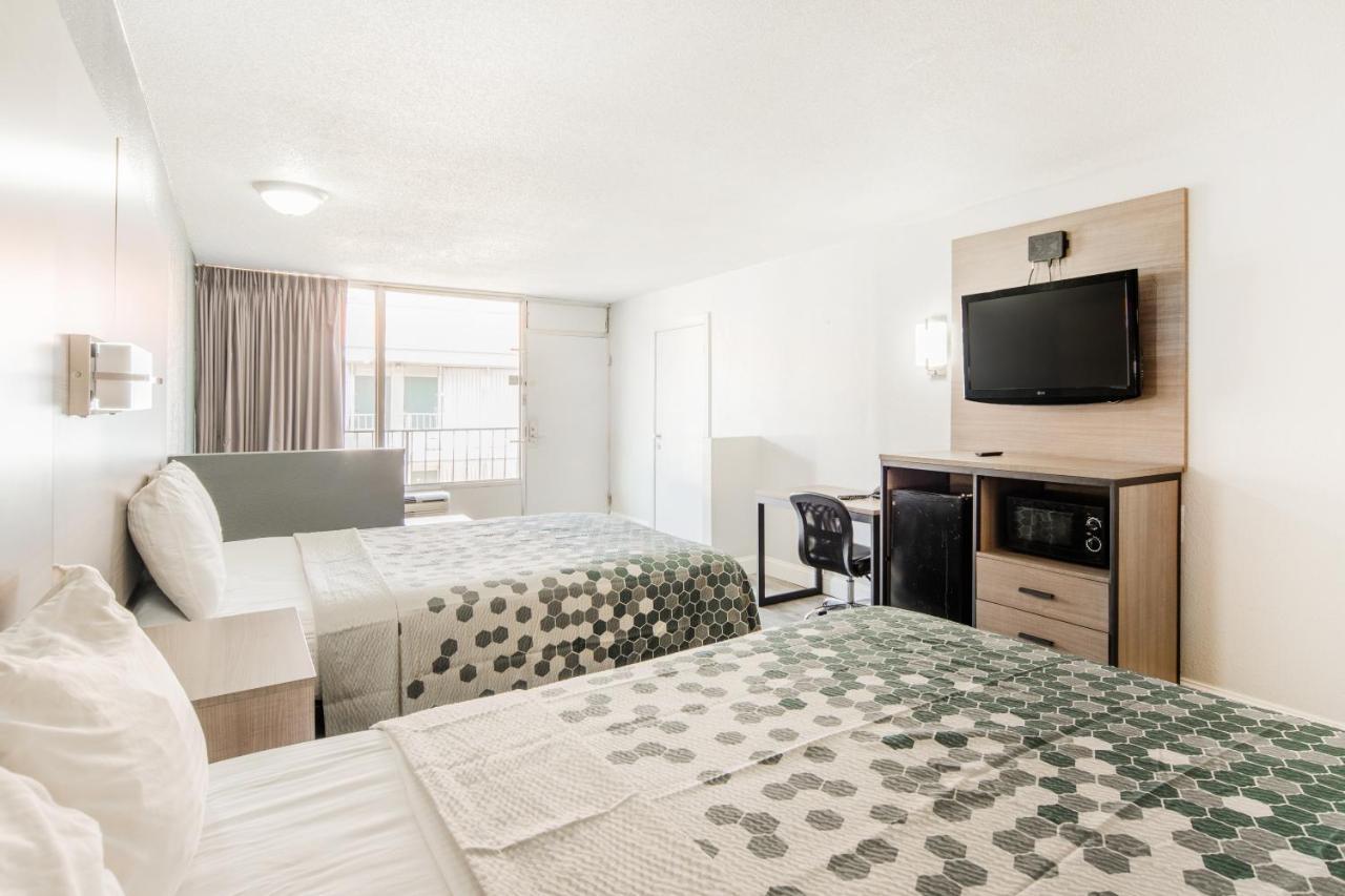Econo Lodge Inn & Suites Near Bricktown Oklahoma City Kültér fotó