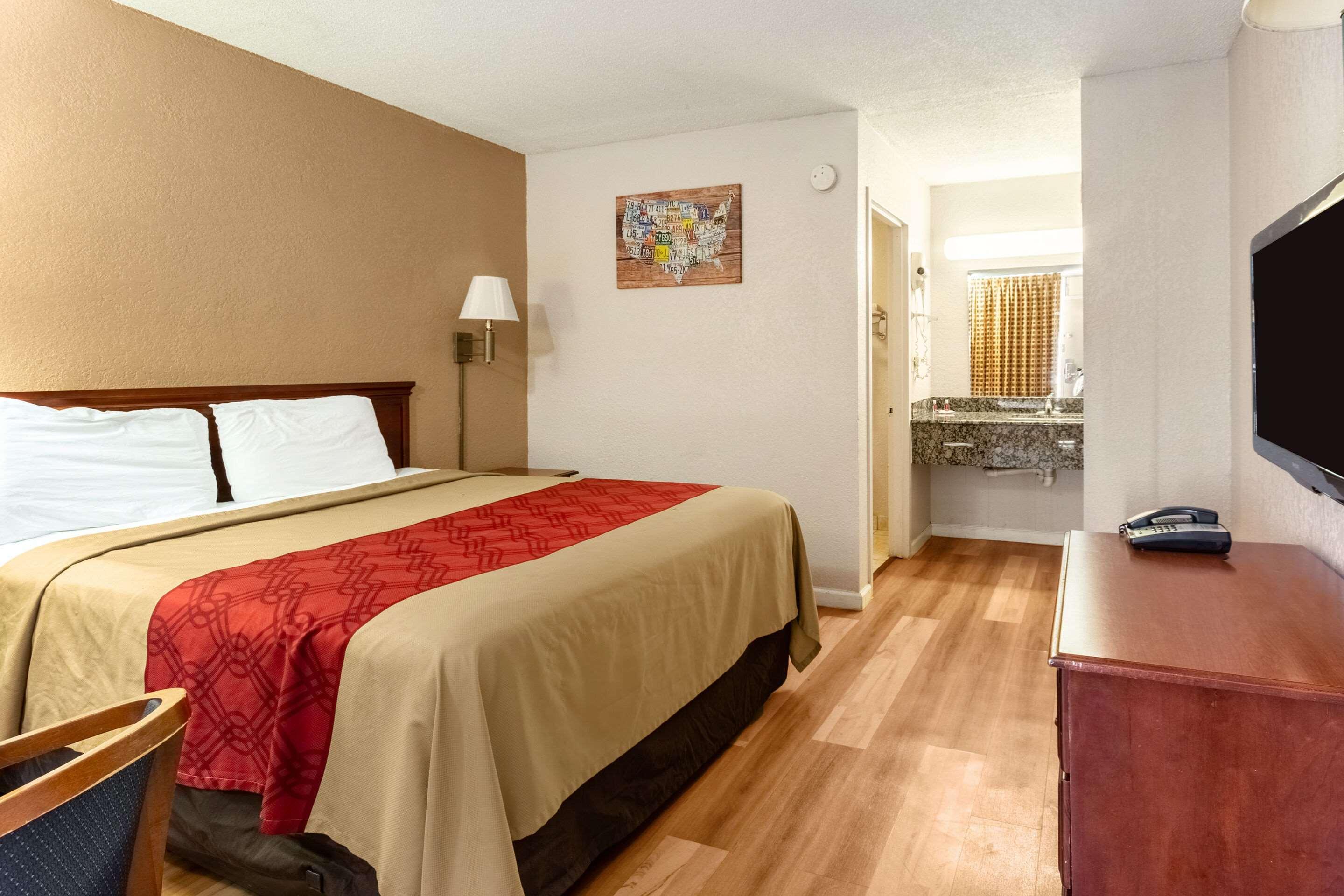 Econo Lodge Inn & Suites Near Bricktown Oklahoma City Kültér fotó