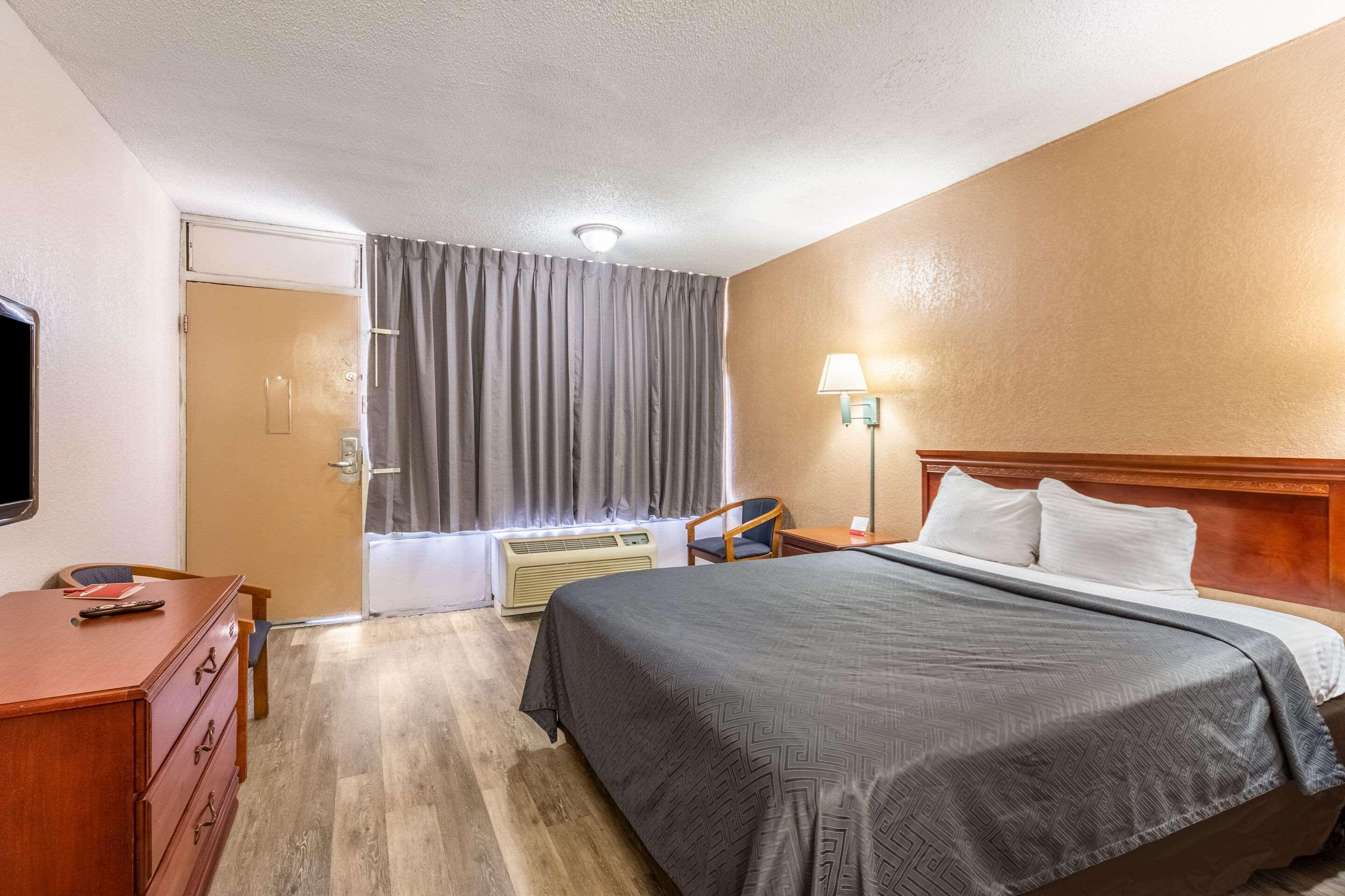 Econo Lodge Inn & Suites Near Bricktown Oklahoma City Kültér fotó