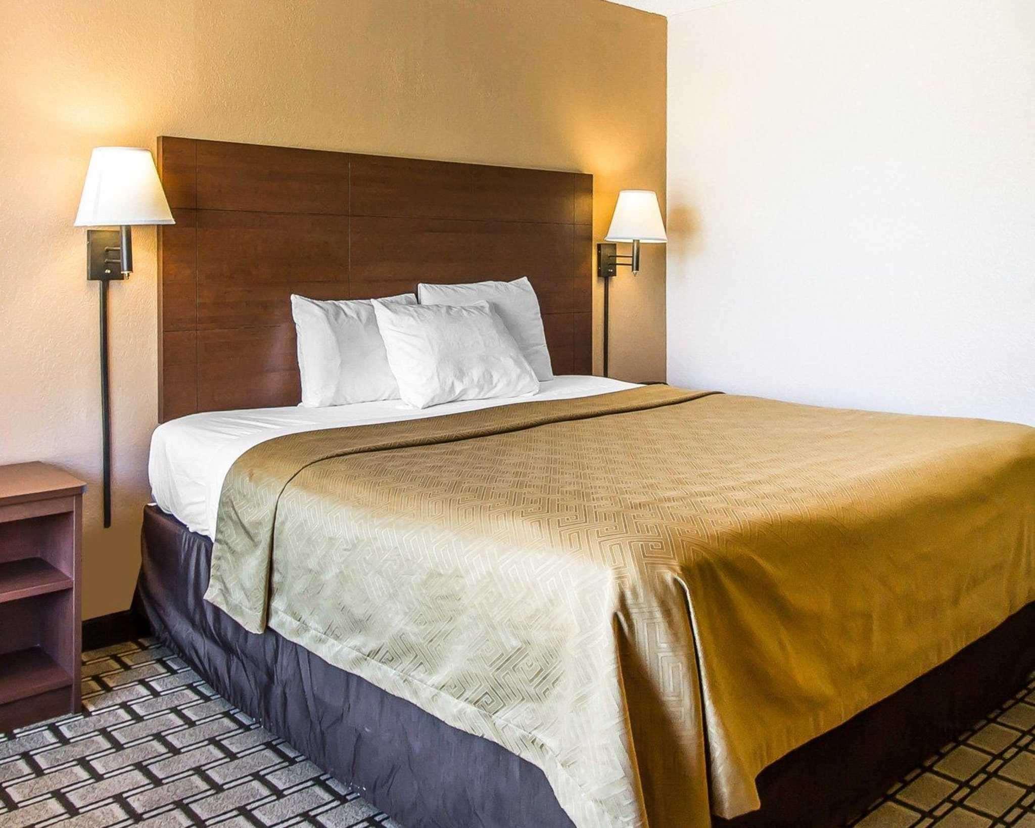Econo Lodge Inn & Suites Near Bricktown Oklahoma City Kültér fotó