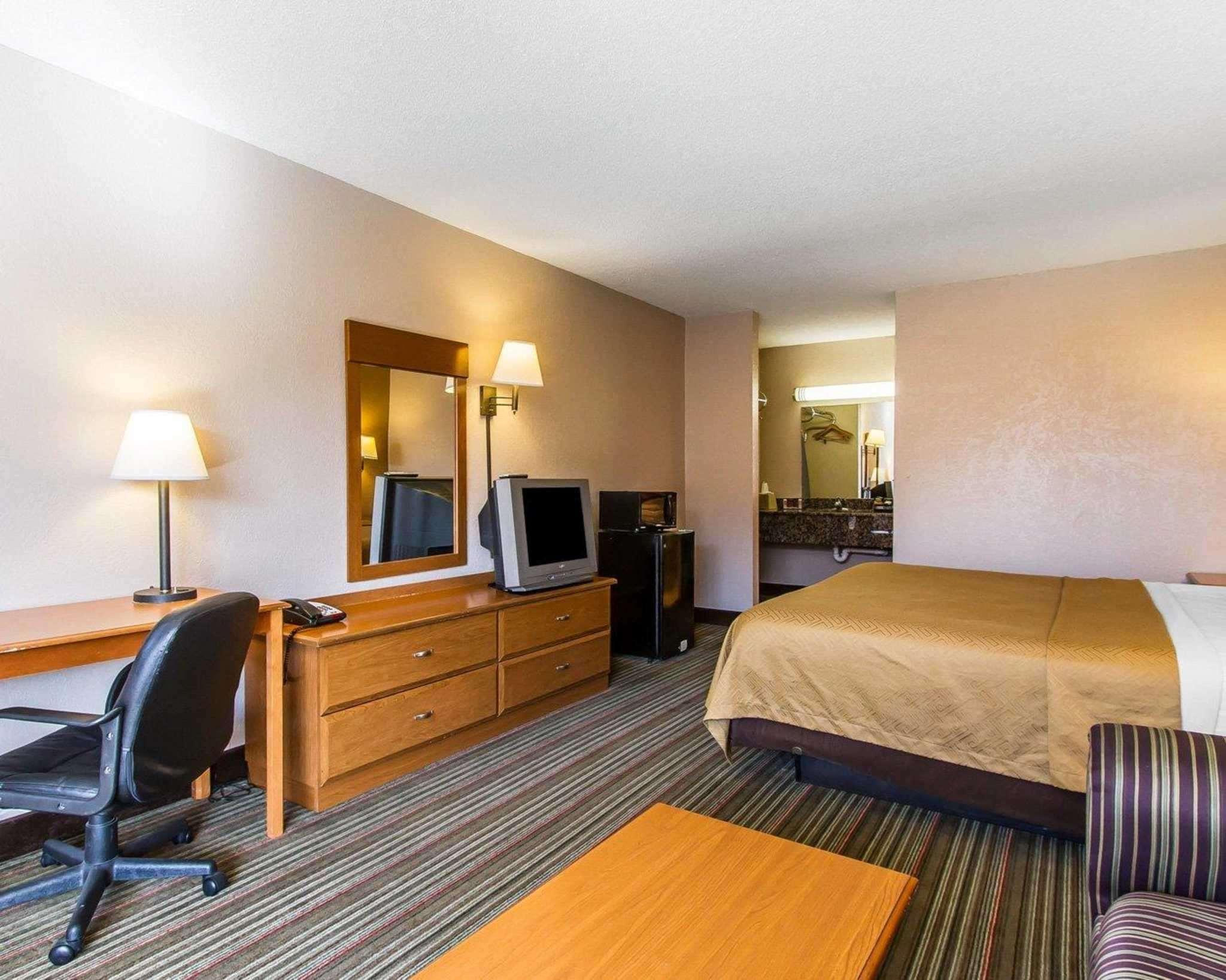 Econo Lodge Inn & Suites Near Bricktown Oklahoma City Kültér fotó