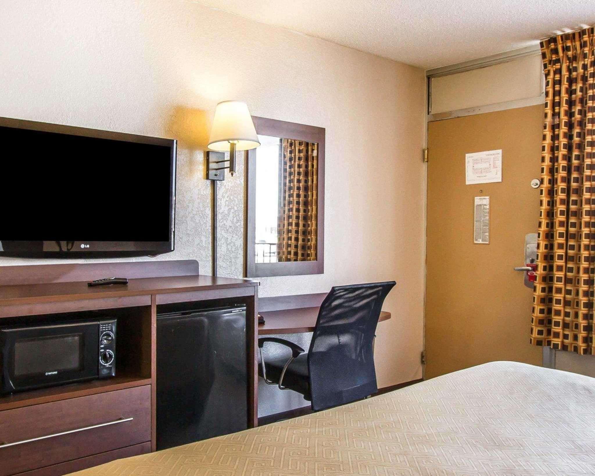 Econo Lodge Inn & Suites Near Bricktown Oklahoma City Kültér fotó