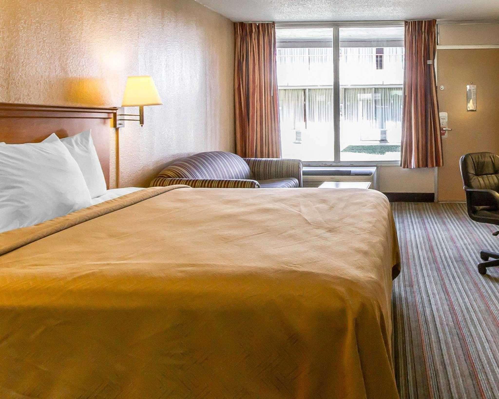 Econo Lodge Inn & Suites Near Bricktown Oklahoma City Kültér fotó