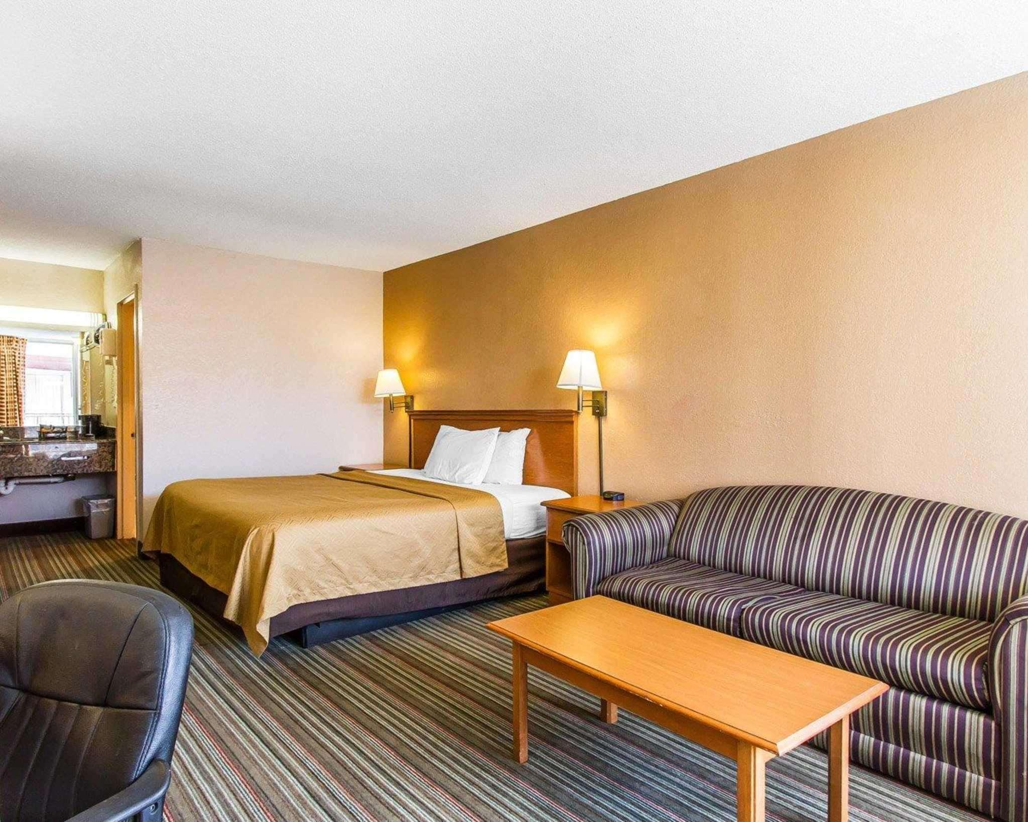 Econo Lodge Inn & Suites Near Bricktown Oklahoma City Kültér fotó