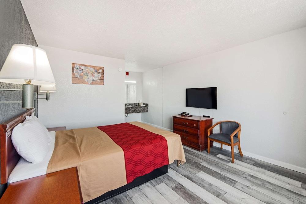 Econo Lodge Inn & Suites Near Bricktown Oklahoma City Kültér fotó